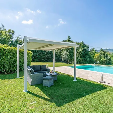 Semesterbostad Le Silerchie Camaiore