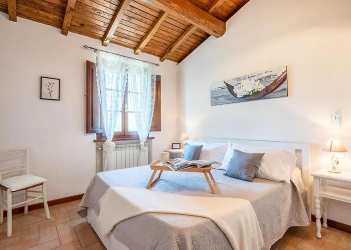 Le Silerchie Feriehus Camaiore